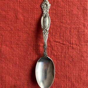 International Silver Co Frontenac Sterling Silver Serving Spoon approx 8-1/2"